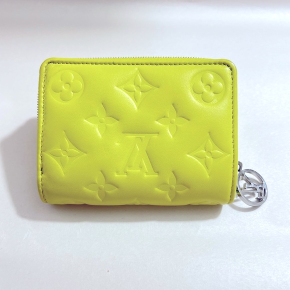 RARE LV Lou Coussin Wallet in Acid Green Authentic Louis Vuitton RFID Microchip - Picture 6 of 7